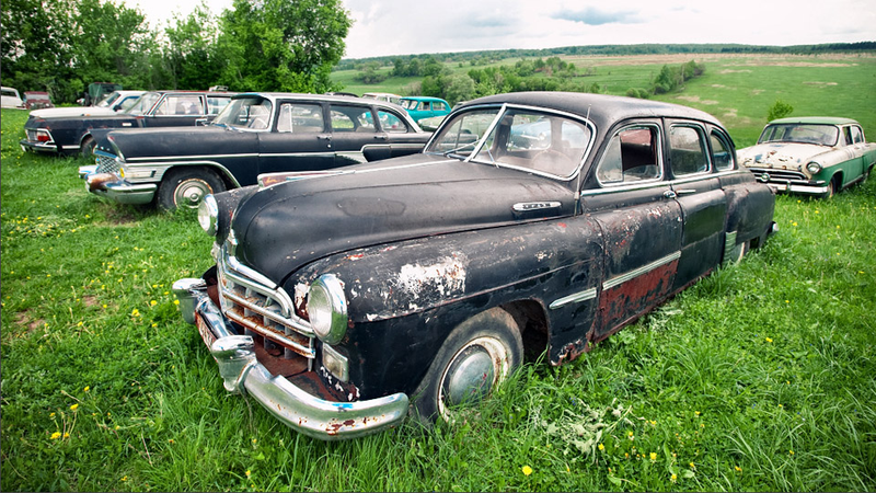 Illustration for article titled Amazing pictures of an outdoor Russian car museum